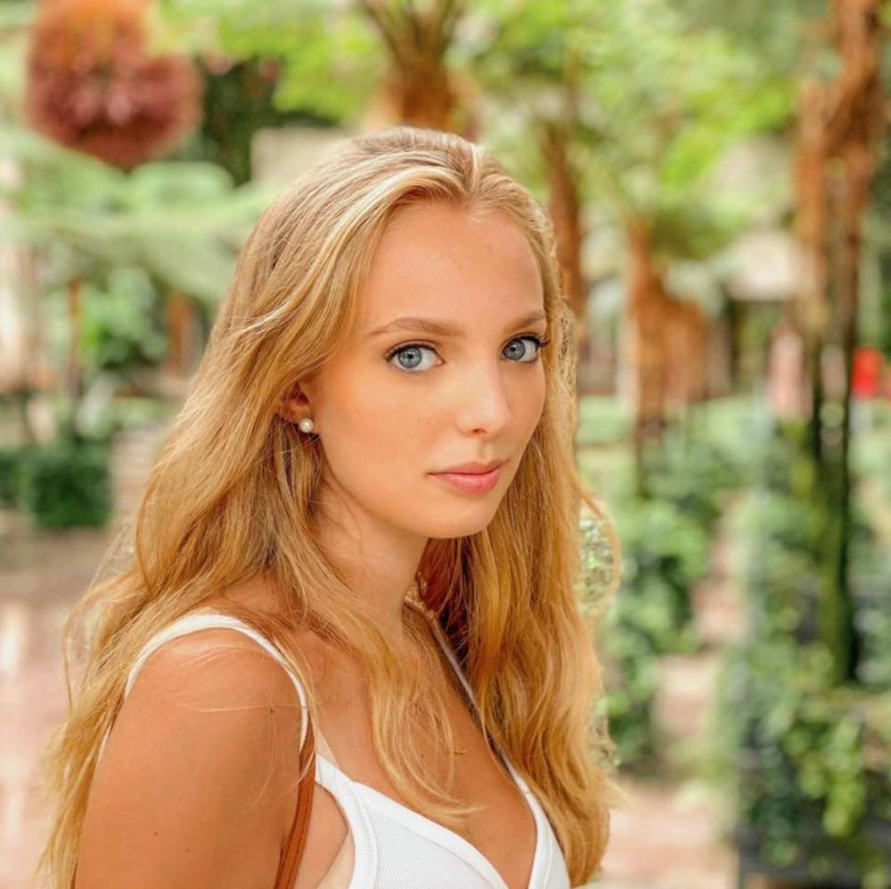 Meet your Posher, Catherine